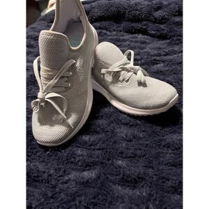 Athletic Works Womens 8 Gray Memory Foam Sneakers Lightweight NWOT